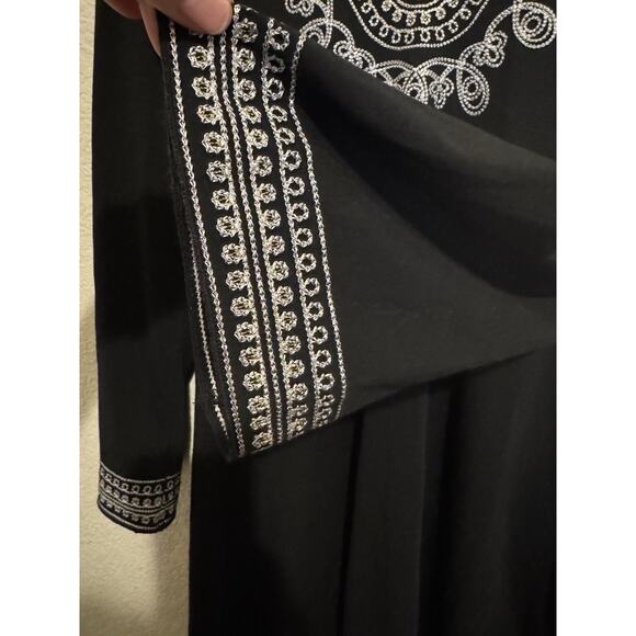 Coldwater Creek Womens Black Silver White Embroider Tunic Top Artsy Folk Size M - Picture 9 of 10